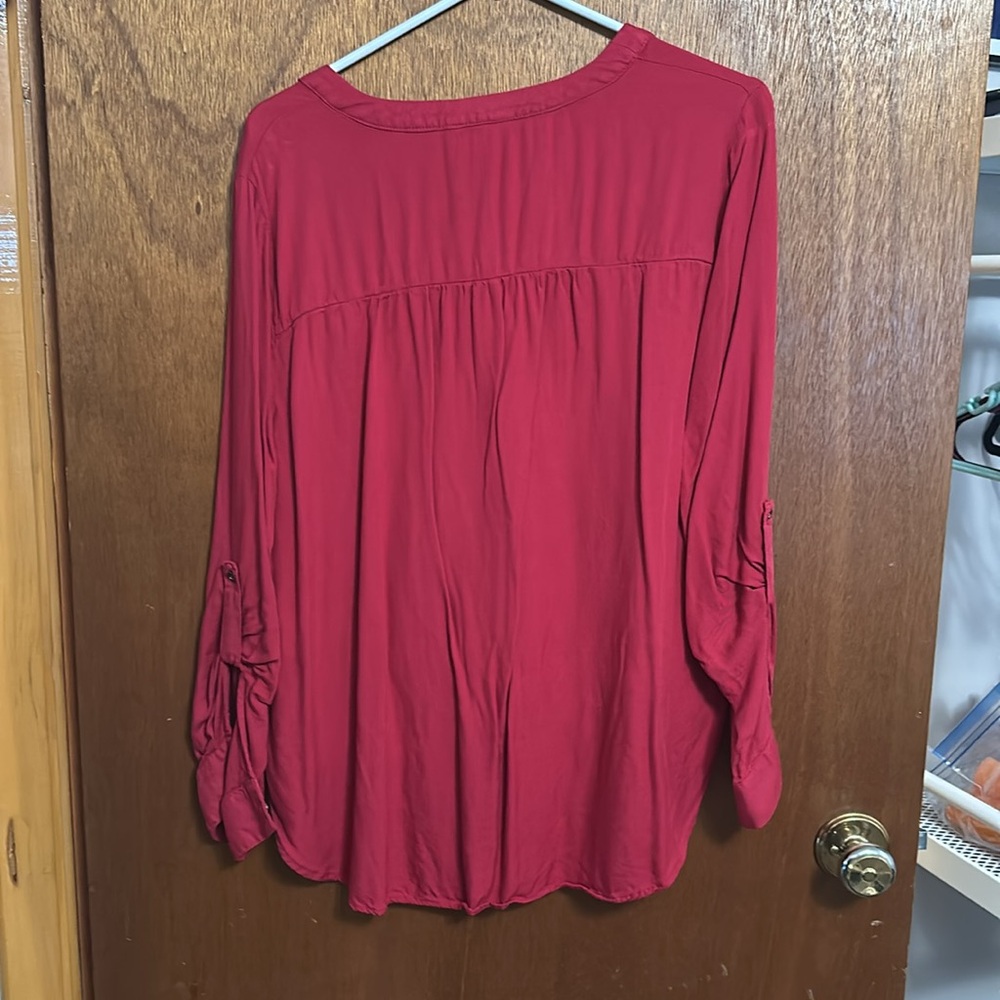 Red top - Picture 3 of 3